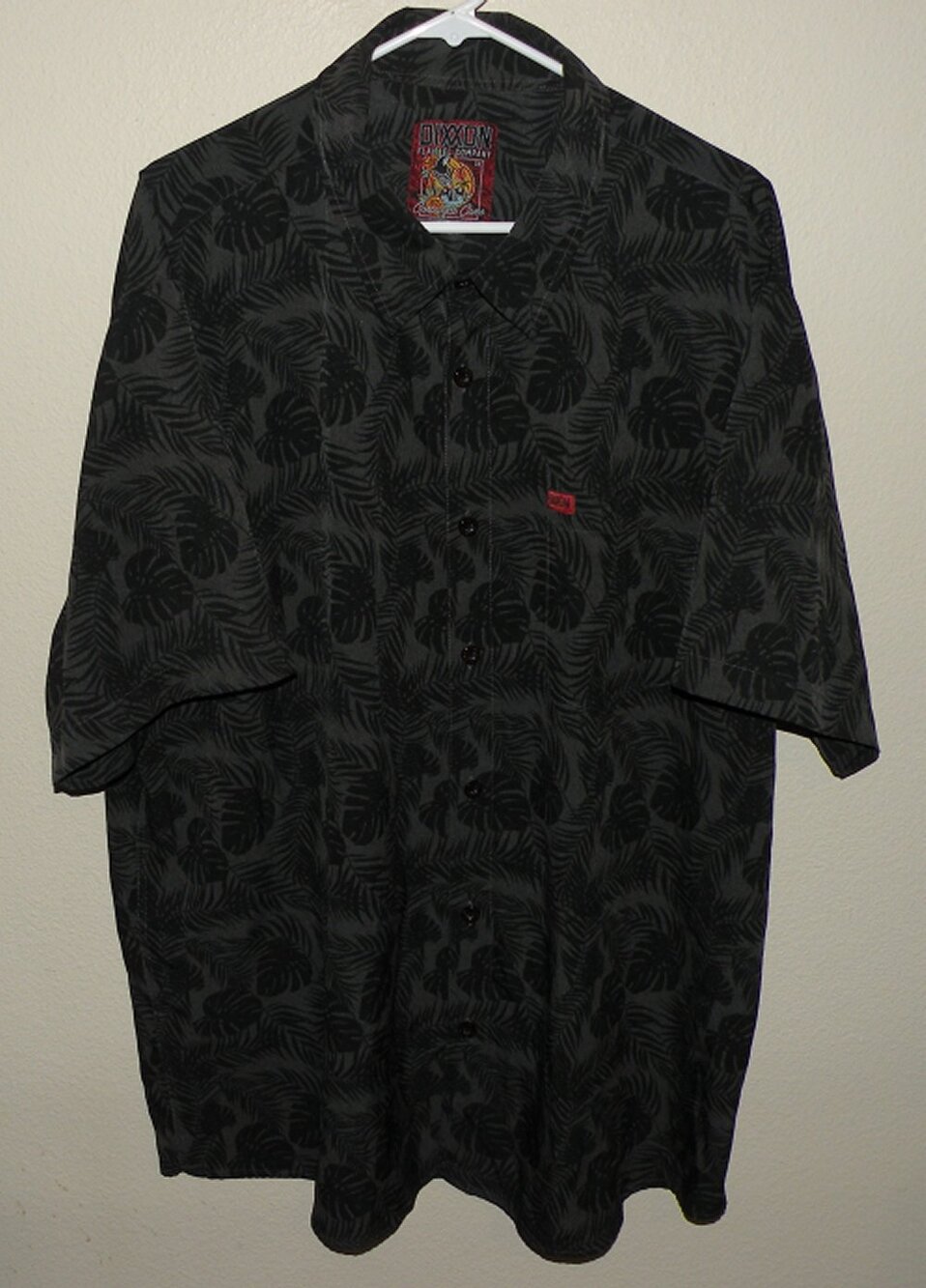 Dixxon Flannel Corcovado Camo Men’s 3XL SS Button Shirt Hawaiian Print Gray